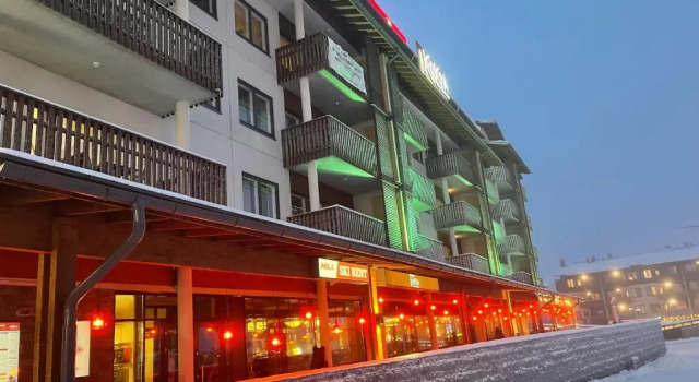 Ruka Chalets1 1308, Забронировать Шале Отели Северной Остроботния с парковкой, Парковка