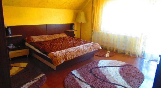Amelia House, Rezervovat Hotel Hotely v Prahova Valley s parkováním, Parkování