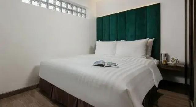 Полулюкс The Bloom Hanoi - Bespoke Living
