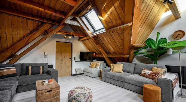 Коттедж Beautiful Group Loft With Sauna Near the Beach