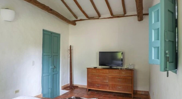 Коттедж с 4 комнатами Casa Barichara del Campo