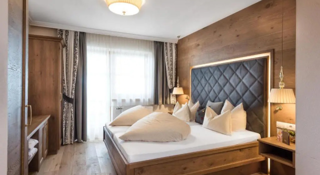 Полулюкс с балконом Hotel Alpenhof Superior