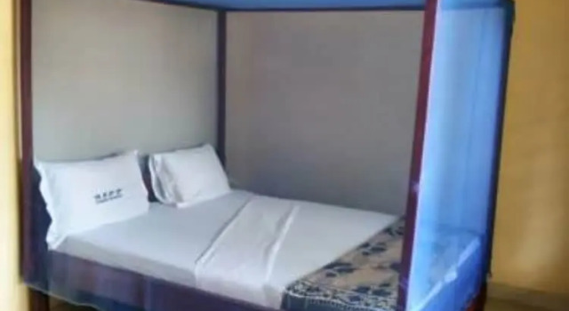 Номер Standard Diani Travelers Guest House