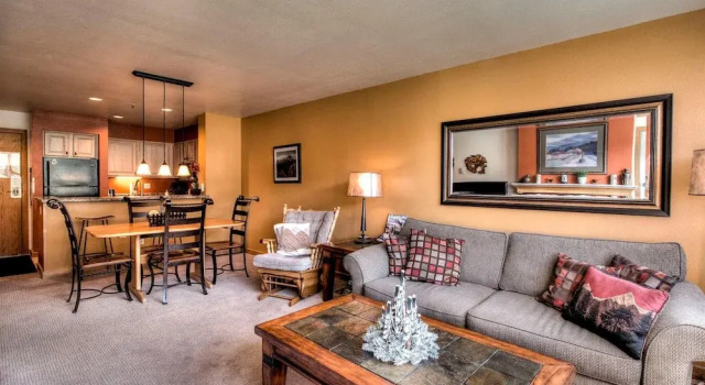 Lakeshore 1540 by Book by Owner, Buchen Sie Hotel Empire Colorado