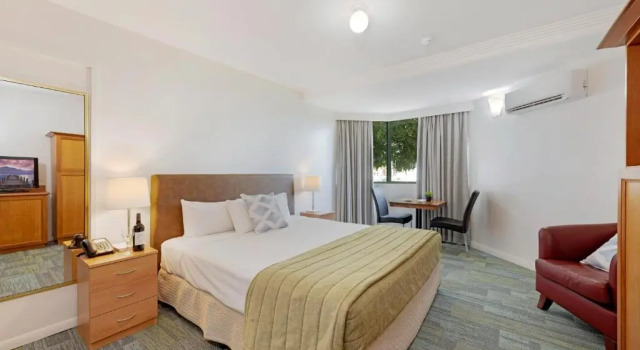 Двухместный номер Standard Burnett Riverside Hotel