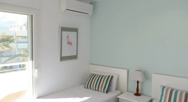 Sunny Beach View Duplex wWi-Fi Pool AC - Alojamientos La Torre