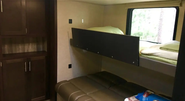 Семейный номер Standard с 2 комнатами с видом на парк Enduro RV Citrus Valley Resort