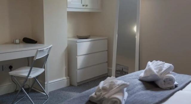 1 Willows Apartment, Varaa Huoneisto Asunnot kohteessa Merseyside, Huoneisto