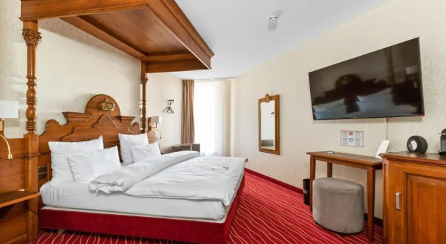 Двухместный клубный номер KINGs Hotel First