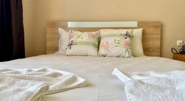 Семейная студия с балконом и с частичным видом на море Menada Privilege Fort Beach