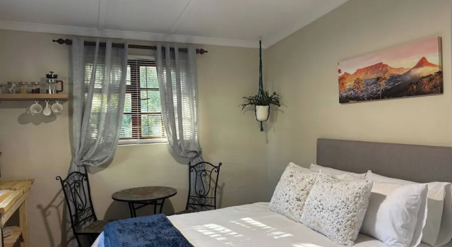 Accommodation at Klein Street-blue, Забронировать Апартаменты/квартира Апартаменты Парл, рядом с Old Rembrandt Shopping Mall, Апартаменты/квартира