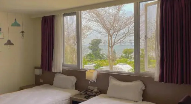 Четырёхместный номер Comfort Breeze and Waves Hostel
