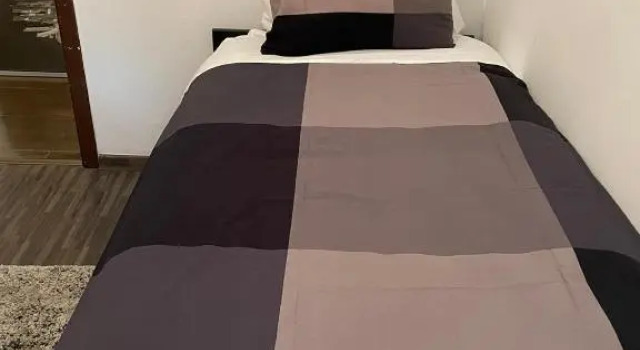 Modern apartment with garden in Antwerp, 10min from City center, Rezerwuj Apartament Hotele w Bruksela z parkingiem, Parking