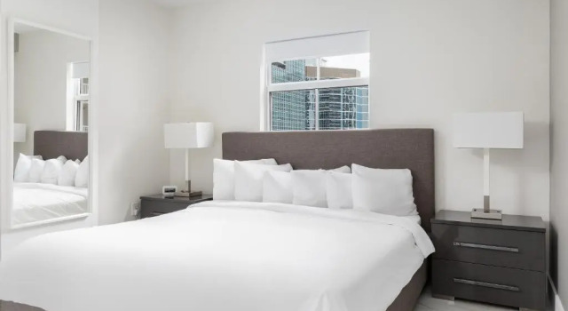 Люкс Luxury с 2 комнатами с балконом Fortune House Hotel Suites