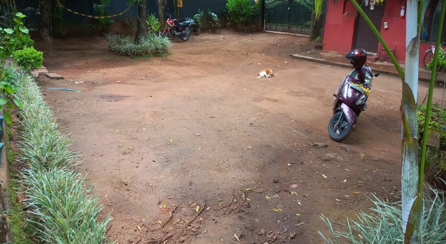 D signature Homestay By Lexstays, Prenota Hotel Hotel a Kushalnagar con parcheggio, Parcheggio