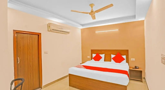OYO 85984 Hotel Happy Spring, จอง โรงแรม East Delhi นิวเดลี
