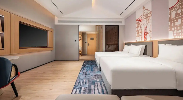 Трёхместный номер Standard Holiday Inn Express Haikou Intl Duty Free City by IHG