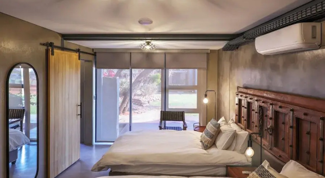 Naka Luxury Safari Lodge, Buchen Sie Ferienhaus Villen in Mahalapye, Villa