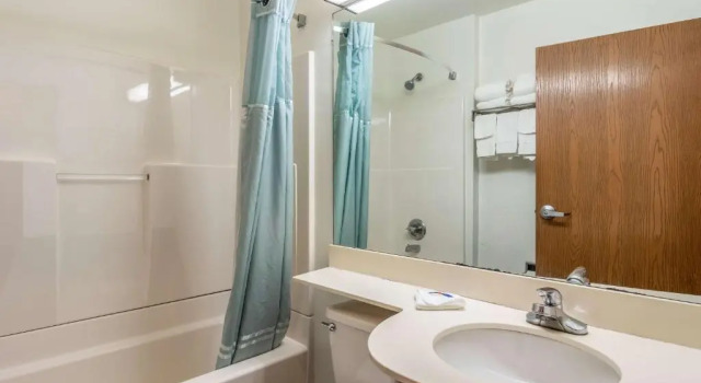 Четырёхместный номер Standard Motel 6 Chattanooga Downtown
