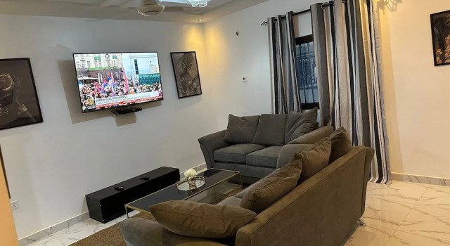 Апартаменты с 2 комнатами с балконом Luxe Apt #4the Retreat Apartments