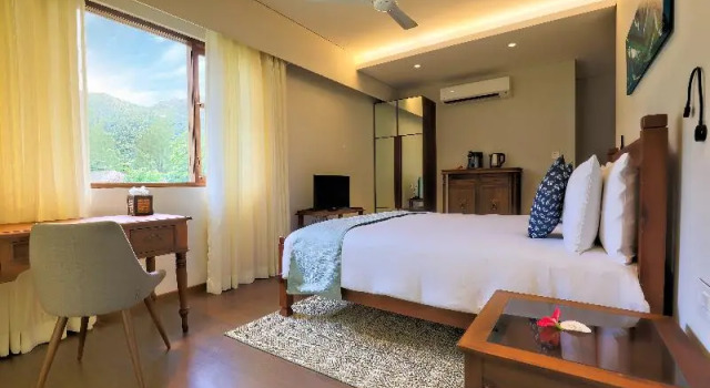 Двухместный номер Lodge с видом на горы JA Enchanted Waterfront Seychelles