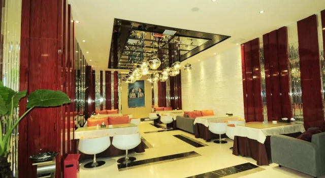 Carnival Fashion Hotel