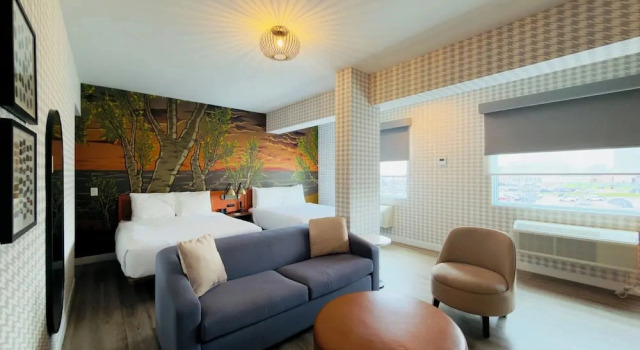 Трёхместный люкс Отель Quality Inn & Suites Thunder Bay Downtown
