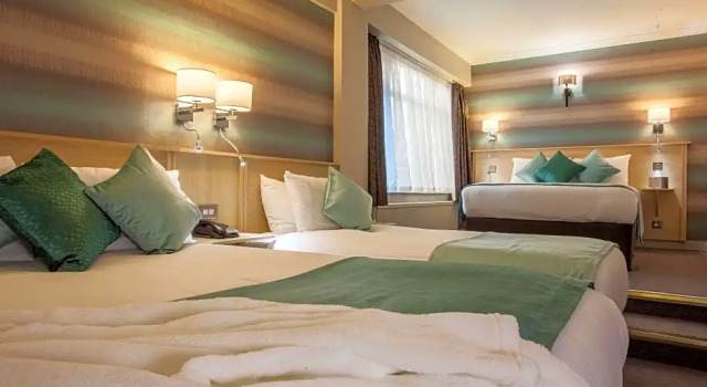 Четырёхместный семейный номер Standard Best Western Cresta Court Hotel Manchester