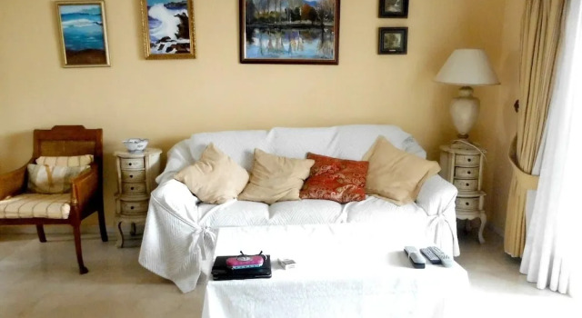 Apartment with 2 Bedrooms in Marbella, with Shared Pool, Furnished Balcony And Wifi - 500 M From the Beach, Забронировать Апартаменты/квартира Отели Марбелья с парковкой, рядом с Casino Marbella, Парковка
