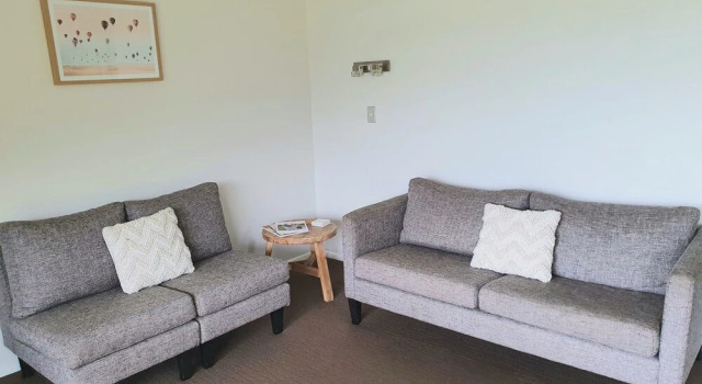Люкс Standard с 2 комнатами с видом на воду Bay Vista Waterfront Motel