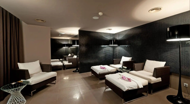 Atlantica Imperial Residences, Забронировать Отель Отели Колимпиа с парковкой, Парковка