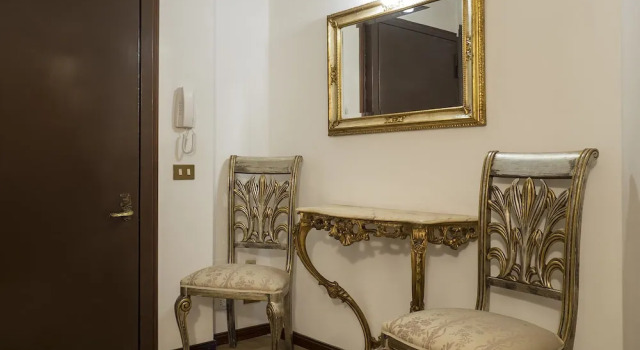 Ivy Apartment, Забронировать Апартаменты/квартира Отели Венеции с парковкой, рядом с Железнодорожный вокзал Венеция Санта Лючия, Парковка
