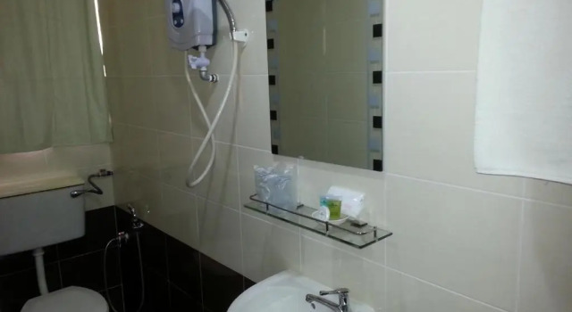 Семейный люкс с балконом Hotel 22 Gurney, Penang