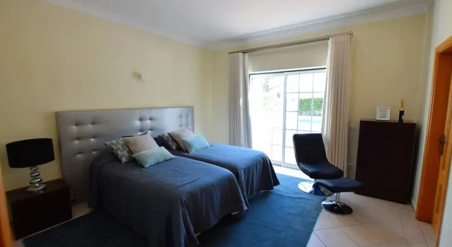 Exceptional Villa With Swimming Pool Close to Beach & Golf. Ideal for Families, Buchen Sie Villa Cottages in Algarve, Cottage