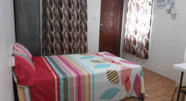 Студия Budget Studio Unit in Makati