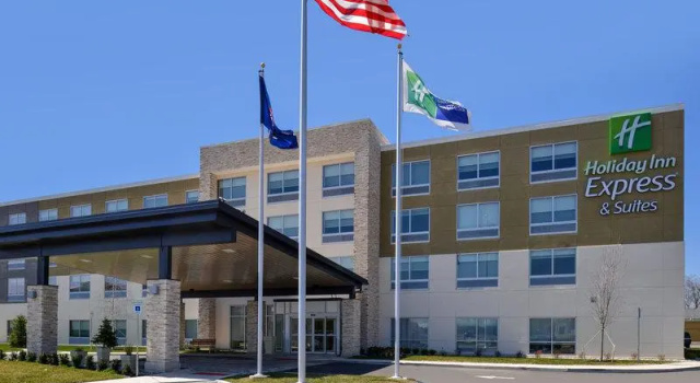 Одноместный номер Executive Holiday Inn Express & Suites Farmington Hills - Detroit by IHG