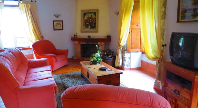 Коттедж с 4 комнатами Quinta de Rio Alcaide