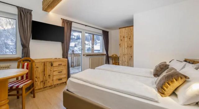 Трёхместный номер Superior Hotel Ramon