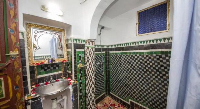 Двухместный номер Standard с балконом Riad Saphir Bleu Fes 12 century luxury home
