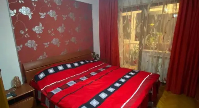 Friend's House, Забронировать Отель Отели Арджеш с парковкой, Парковка