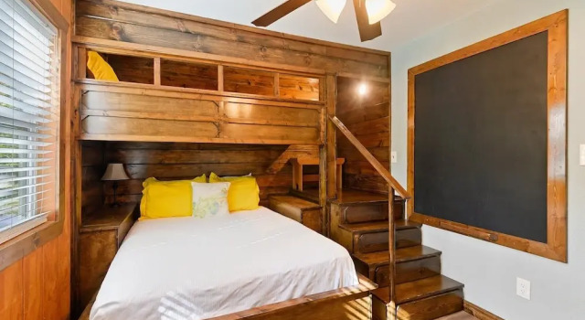 Family Friendly Cottage - Game Room+firepit+smores, Boek Vakantiehuis Hochatown Oklahoma