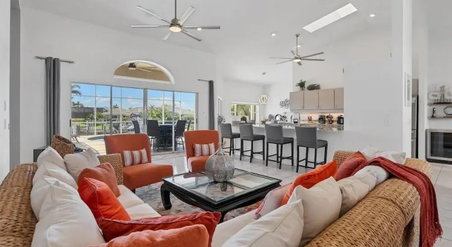 Punta Gorda Isles 3-Bedroom Private Pool Home on Canal with Dock 3 Home, Забронировать Дом для отпуска Виллы Пунта Горда, Вилла