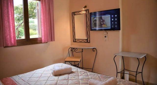 Апартаменты Цокольный этаж Melidron Hotel