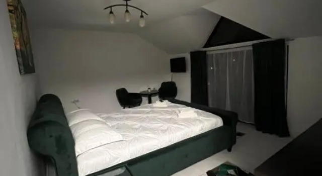 Apartamente 9, Varaa Hotelli Baile Felix 