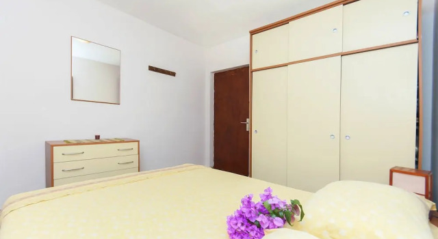 Apartments Stjepan, Забронировать Апартаменты/квартира Рогозница Шибенско-Книнская жупания