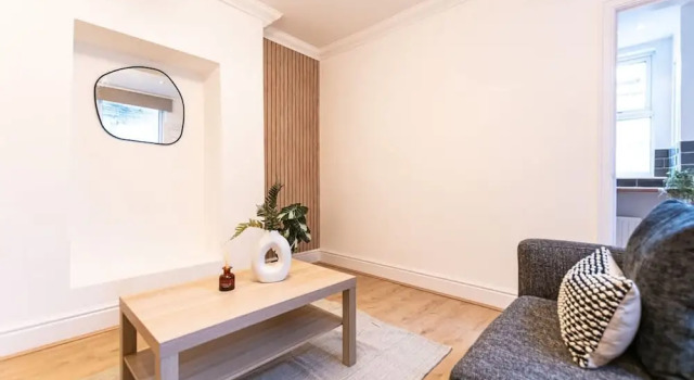 Stylish Flat Ideal for Business Long-term Stays