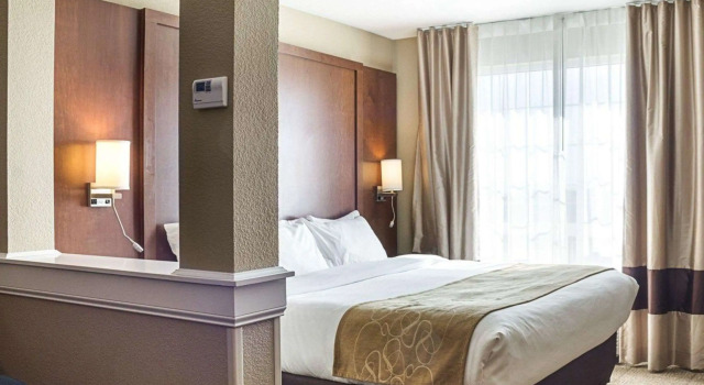 Двухместный люкс Comfort Suites Minot South