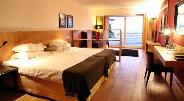 Трёхместный номер Standard с видом на море B&B HOTEL Sado Setúbal