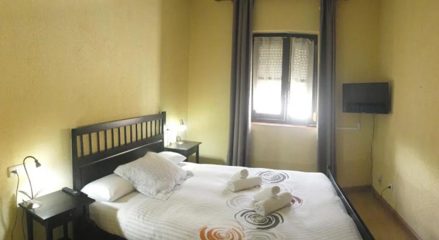 Pensión Plaza del Ayuntamiento, Prenota Hotel Cangas de Onís 