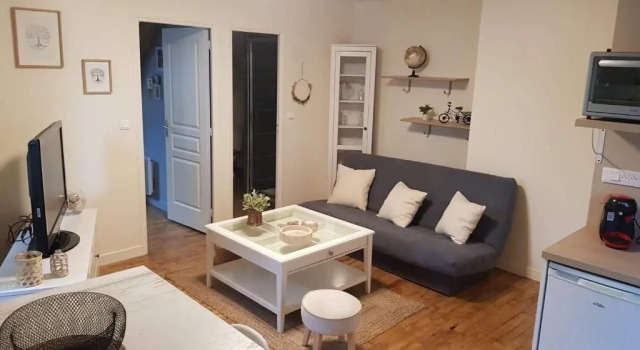 Апартаменты Appartement paisible à Brive près du centre-ville et de la gare avec Netflix Fibre internet et Stationnement gratuit